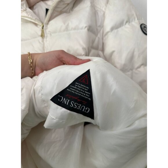 Guess women’s size small white puffer coat - Picture 7 of 11